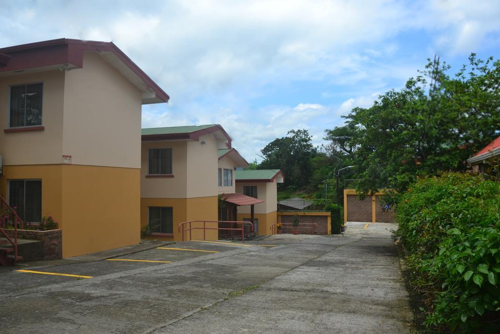 Hotel La Villa Quesada  Ngoại thất bức ảnh