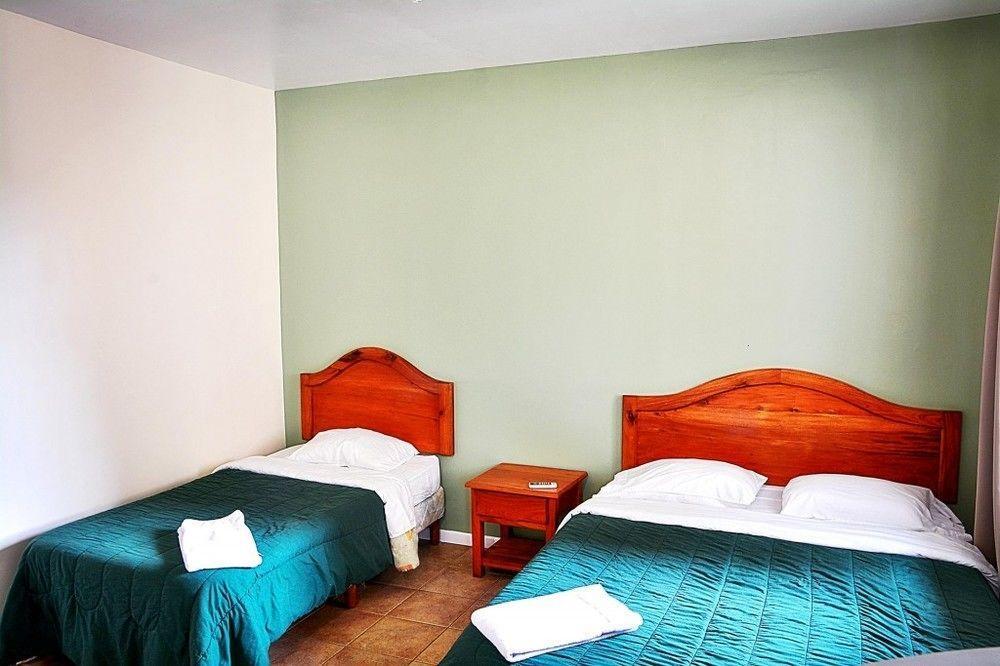 Hotel La Villa Quesada  Ngoại thất bức ảnh