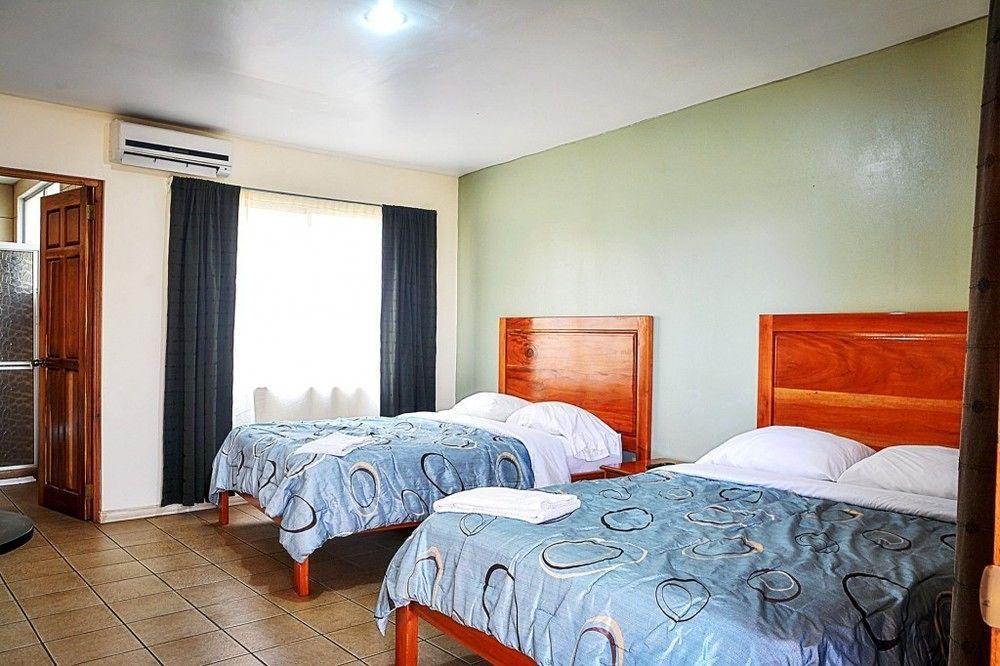 Hotel La Villa Quesada  Ngoại thất bức ảnh