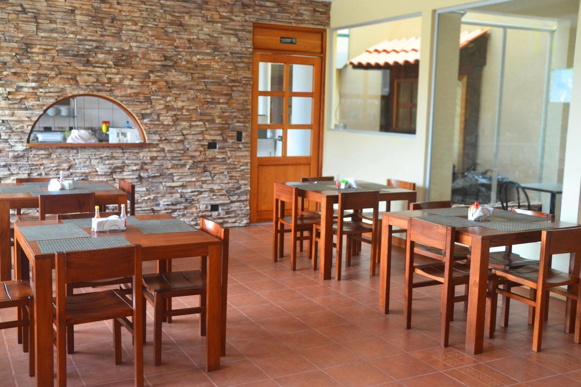 Hotel La Villa Quesada  Ngoại thất bức ảnh